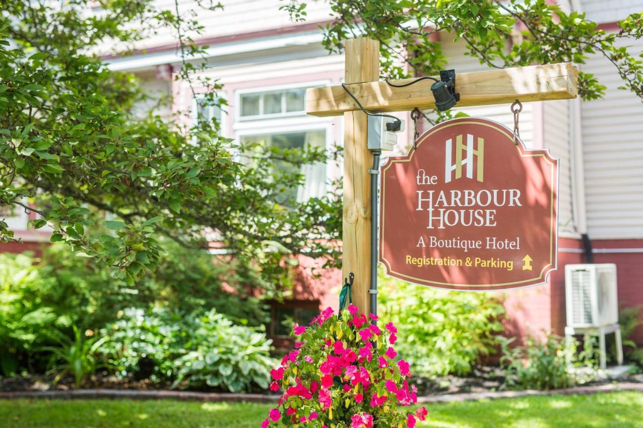 The Harbour House Bed & Breakfast Шарлъттаун Екстериор снимка