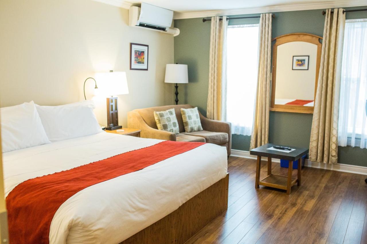 The Harbour House Bed & Breakfast Шарлъттаун Екстериор снимка