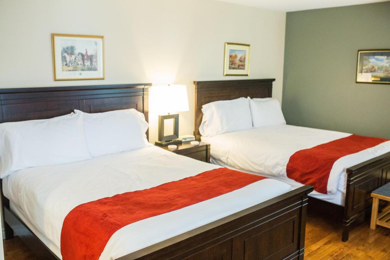 The Harbour House Bed & Breakfast Шарлъттаун Екстериор снимка